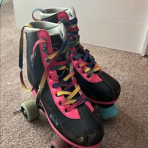 Pixi Black and Pink Skates with Blue Logo